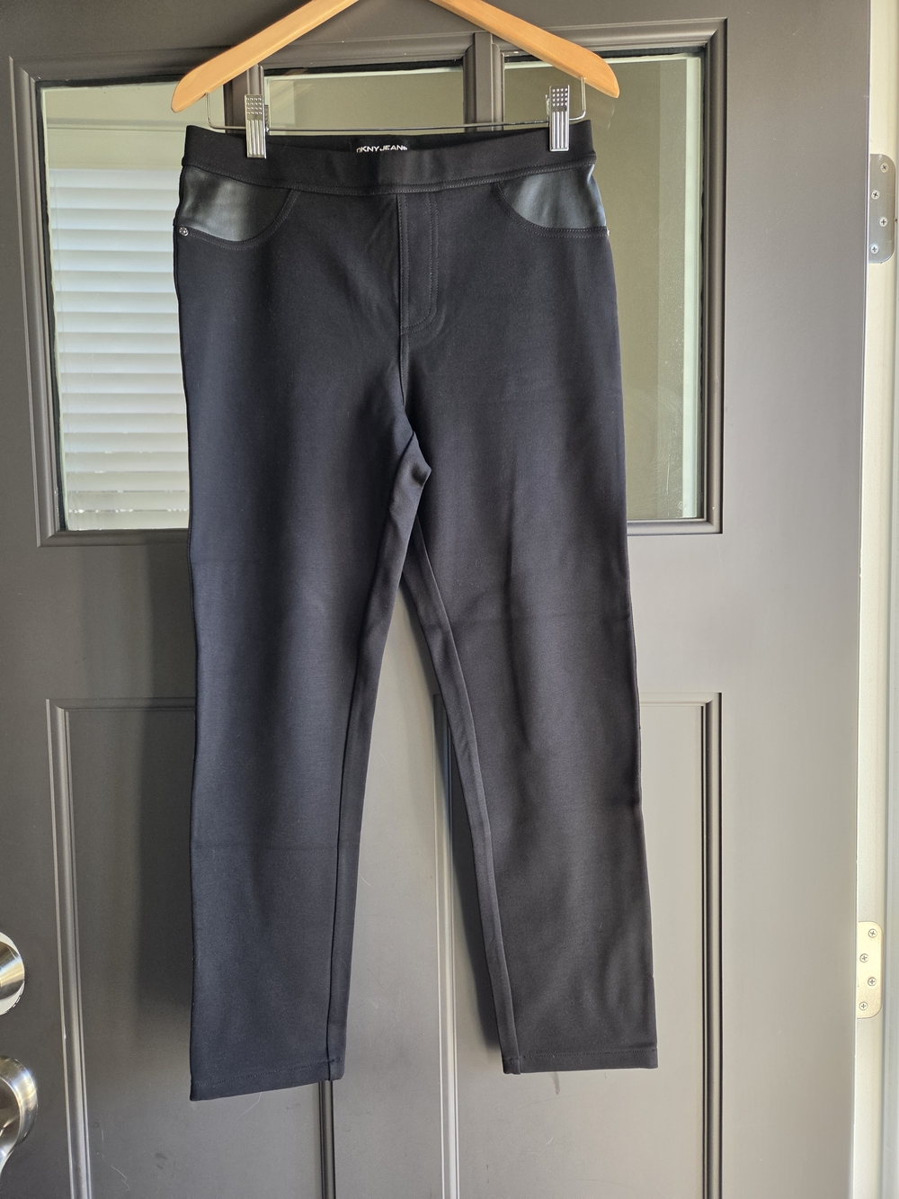 DKNY Black Ponte Faux Leather Knit Pull-On Pants